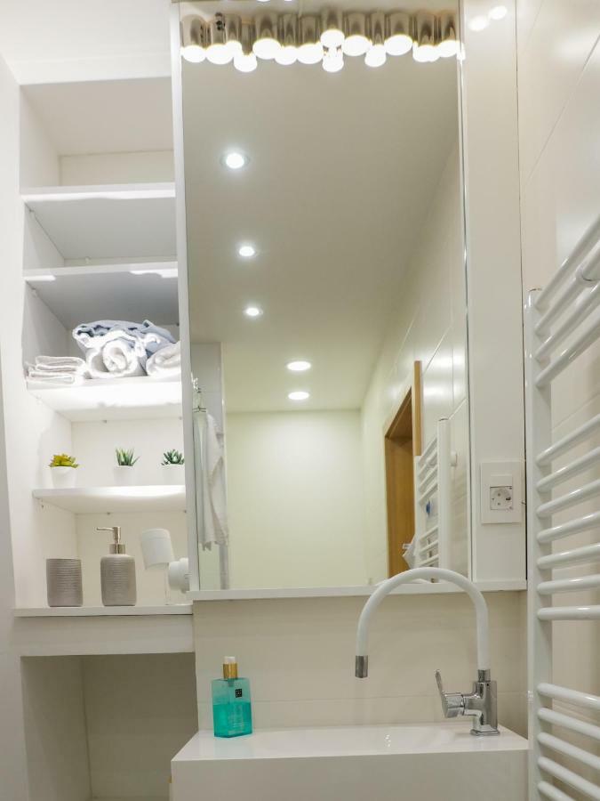 Delux Adda Apartment *
